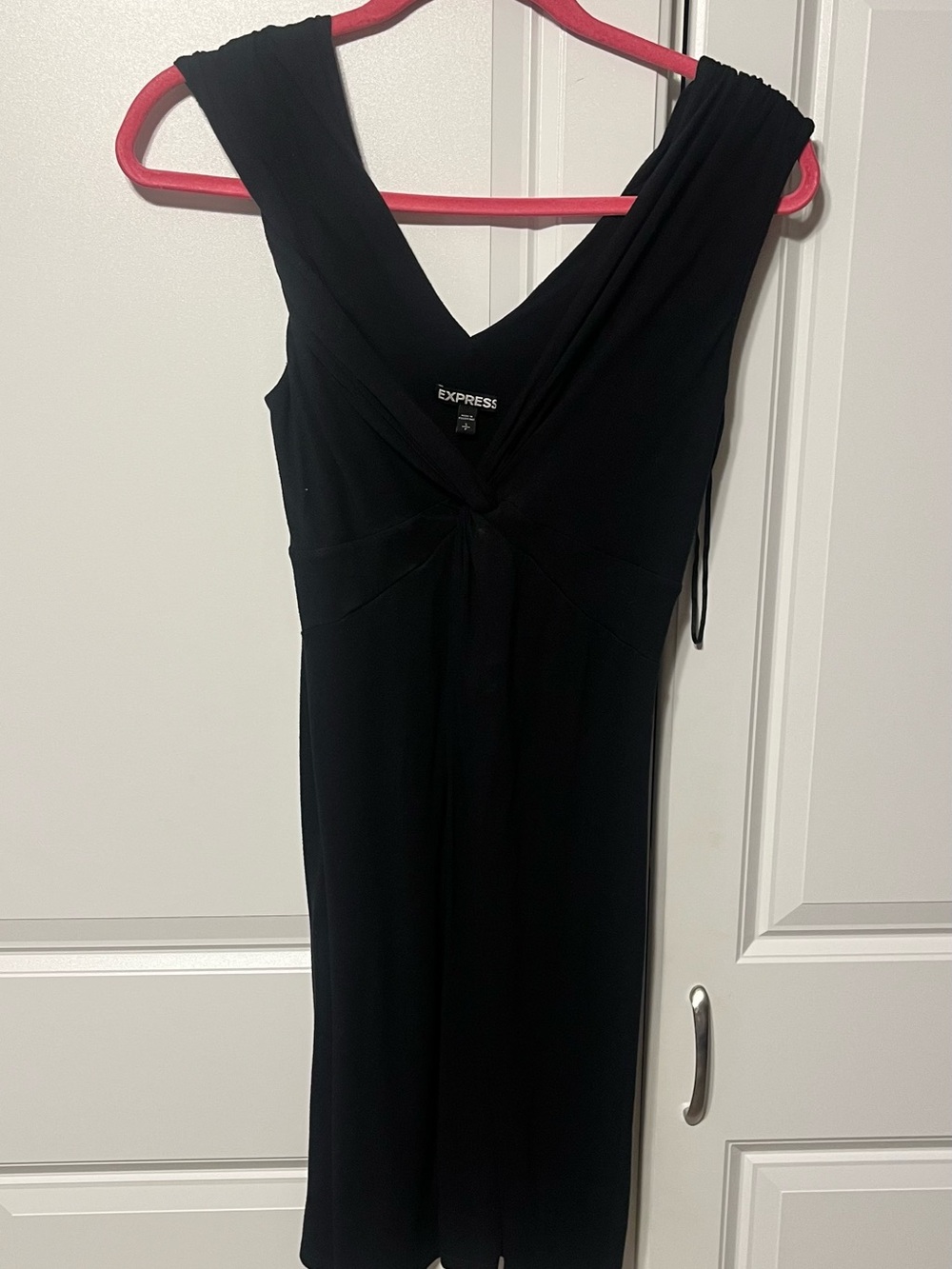 Express Black V-Neck Sleeveless Midi Dress-Small